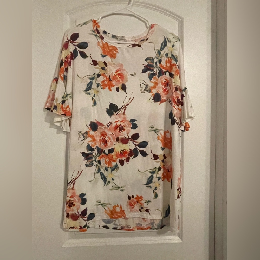 Floral tunic top